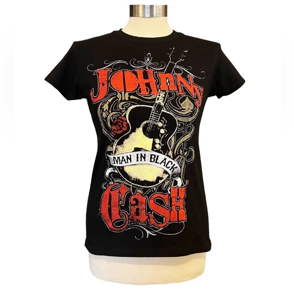 Johnny Cash Man in Black guitar T-shirt women’s size small - Picture 1 of 5